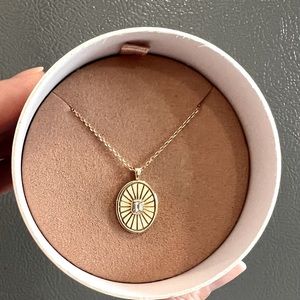 VRAI Inner Truth Medallion Necklace